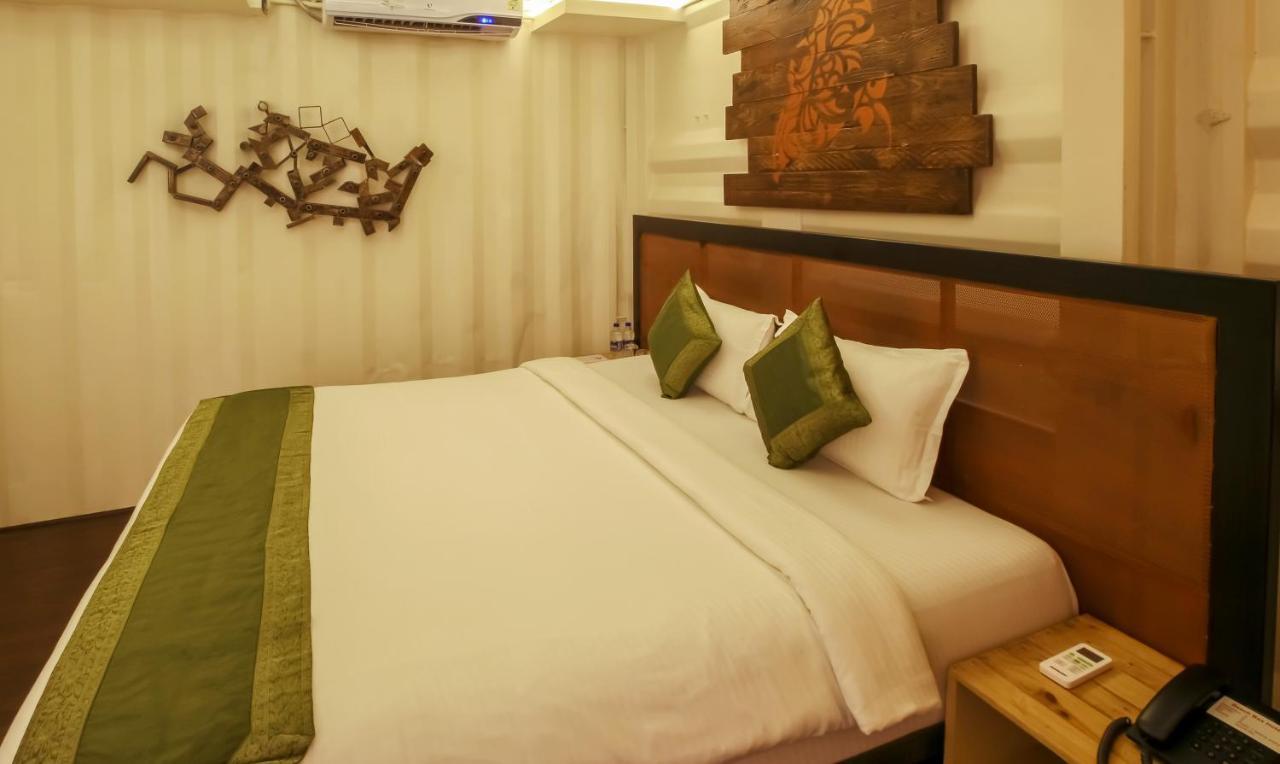 Treebo Trend Beach Box Hotel Baga Esterno foto